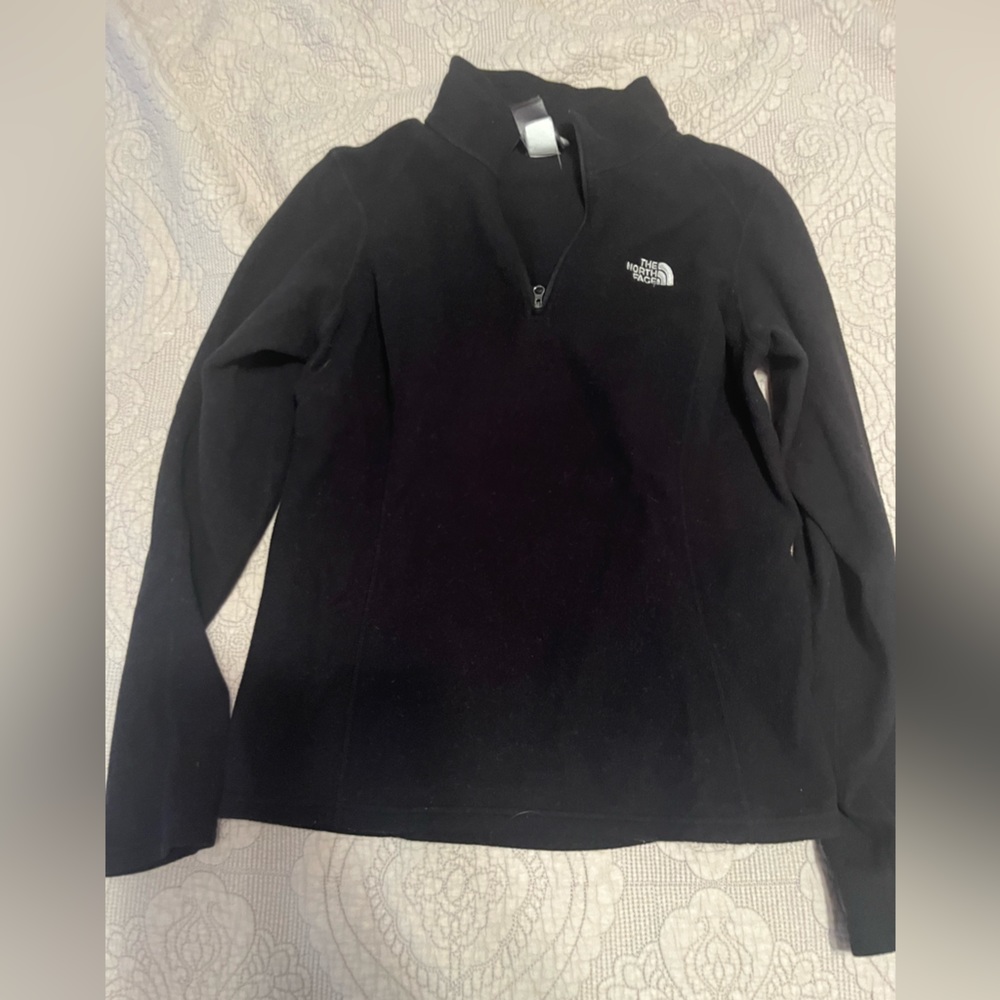 North Face Women’s Fleece quarter zip sweatshirt size Small black